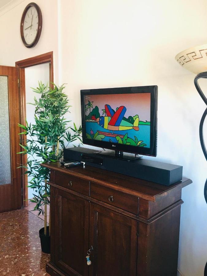 Panoramic And Bright Penthouse Is Waiting For You Apartment Rome Bagian luar foto